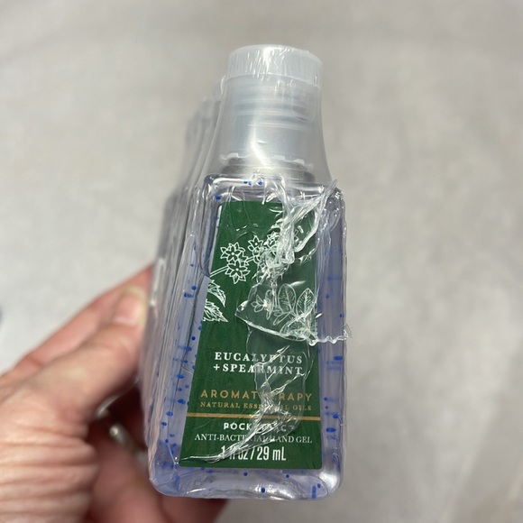 Sealed 5 Bath & Body Works PocketBac Eucalyptus Spearmint hand sanitizer +… - Picture 2 of 4